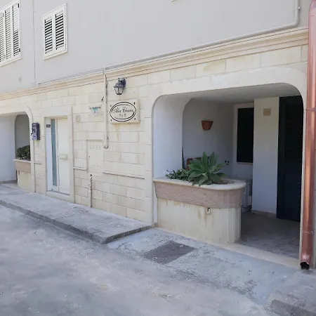 Albachiara Oda ve Kahvaltı 3*