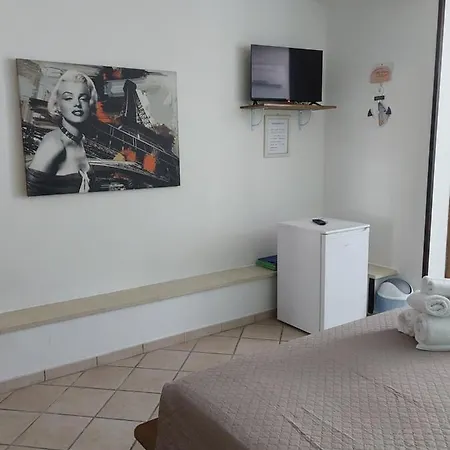 Albachiara فندق مبيت وإفطار أوترانتو