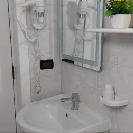 Oda ve Kahvaltı Albachiara 3*