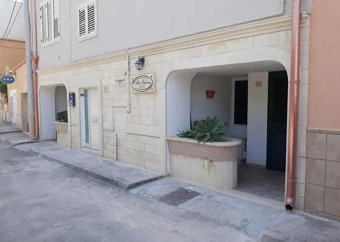 Albachiara Nocleg ze śniadaniem 3*